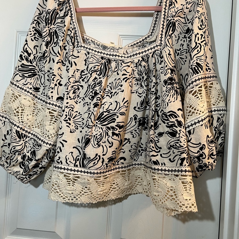 👗Christian Siriano Elegant Black and Cream Lace Blouse size xlarge - Picture 5 of 7